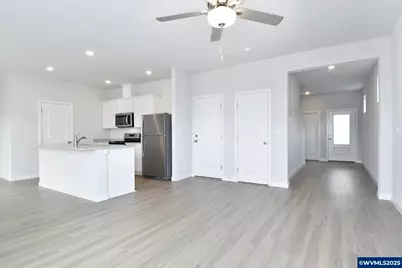 1122 Parkside Av, Woodburn, OR 97071 - Photo 4