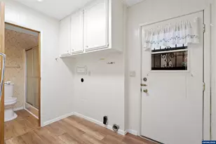 2040 Navaho Ct SE, Salem, OR 97306 - Photo 16