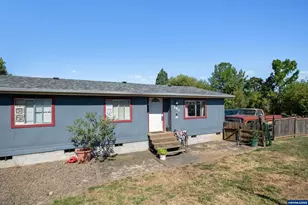 240 N 19th St, Philomath, OR 97370 - Photo 2