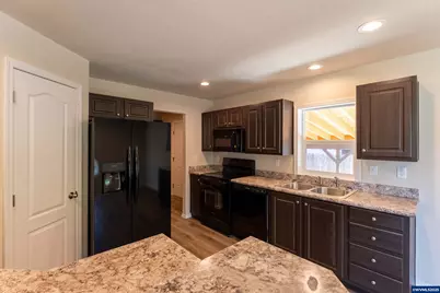 200 Market #222 St, Lebanon, OR 97355 - Photo 10