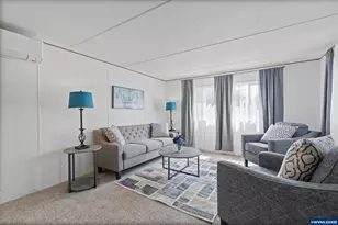 1999 Jansen Way, Woodburn, OR 97071 - Photo 2