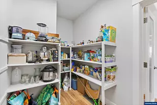 2558 White Oak Av NW, Albany, OR 97321 - Photo 22