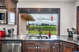 8758 Stayton Rd SE, Turner, OR 97325 - Photo 14