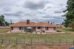 8758 Stayton Rd SE, Turner, OR 97325 - Photo 4