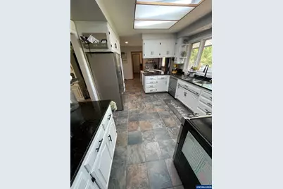 735 SW Mill St, Sheridan, OR 97378 - Photo 12