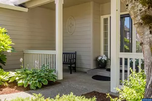 1462 NW Chardonnay Dr, McMinnville, OR 97128 - Photo 4