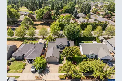 1462 NW Chardonnay Dr, McMinnville, OR 97128 - Photo 6