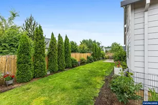 901 Riley Dr NE, Silverton, OR 97381 - Photo 32