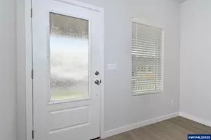 1136 Parkside Ave, Woodburn, OR 97071 - Photo 2