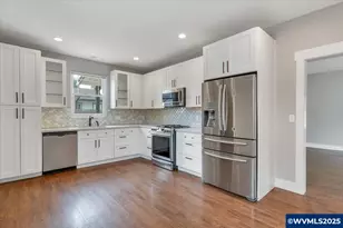 1282 N 3rd (350 E Hollister) Av, Stayton, OR 97383 - Photo 34