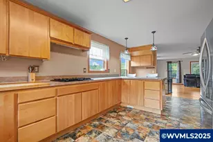 12111 Cougar Ln SE, Turner, OR 97392 - Photo 10