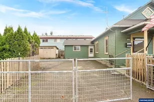 165 SE Clay St, Dallas, OR 97338 - Photo 4