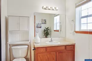 14665 Orchard Ave NE, Aurora, OR 97002 - Photo 12