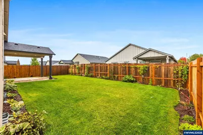 1555 Adams St, Independence, OR 97351 - Photo 28