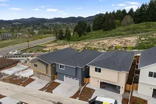 2044 NW Victory Ave, Corvallis, OR 97330 - Photo 42