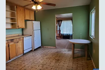 585 5th Av, Sweet Home, OR 97386 - Photo 12