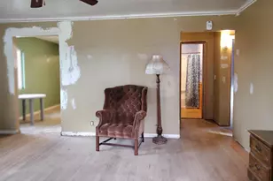 585 5th Ave, Sweet Home, OR 97386 - Photo 8