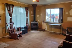 585 5th Ave, Sweet Home, OR 97386 - Photo 6