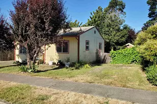 585 5th Ave, Sweet Home, OR 97386 - Photo 4