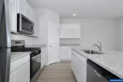 [Address not provided], Woodburn, OR 97071 - Photo 8