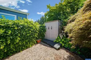 2200 Lancaster Dr SE, Salem, OR 97317 - Photo 18