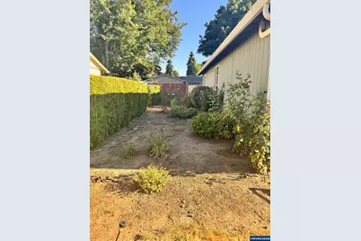 560 Maple St, Aumsville, OR 97325 - Photo 24