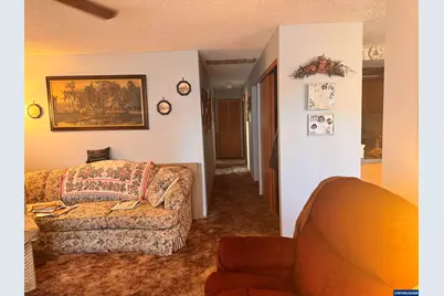 560 Maple St, Aumsville, OR 97325 - Photo 8