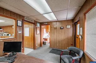 255 E 14th (-257) Av, Eugene, OR 97401 - Photo 42