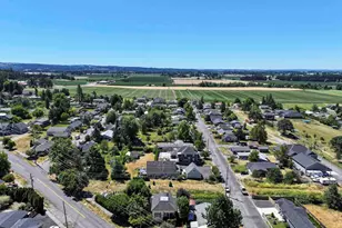 985 E College St, Mount Angel, OR 97362 - Photo 46