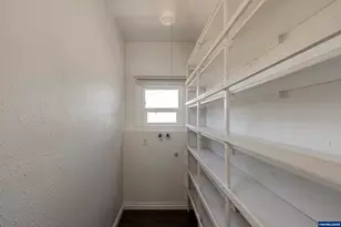 985 E College St, Mount Angel, OR 97362 - Photo 12