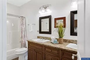 6219 NE Pettibone Dr, Corvallis, OR 97330 - Photo 30