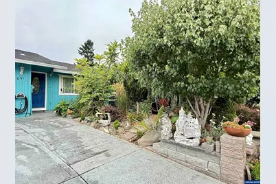 1051 Orchard Ln, Woodburn, OR 97071 - Photo 4