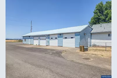 991 W 4th St, Halsey, OR 97348 - Photo 2