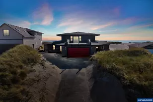 118 NW Oceania Dr, Waldport, OR 97394 - Photo 2