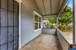 385 24th St SE, Salem, OR 97301 - Photo 4