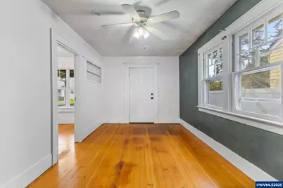 385 24th St SE, Salem, OR 97301 - Photo 6