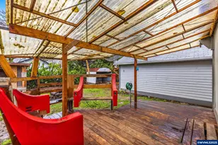 385 24th St SE, Salem, OR 97301 - Photo 18