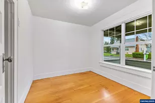 385 24th St SE, Salem, OR 97301 - Photo 12