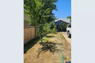 738 Oscar Ln SE, Salem, OR 97317 - Photo 18