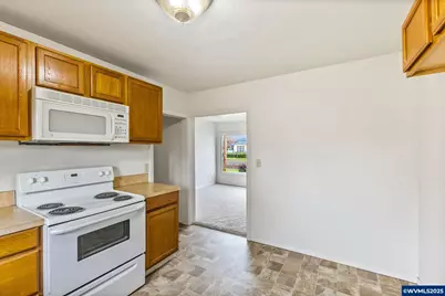 1141 SE Lewis St, Dallas, OR 97338 - Photo 10