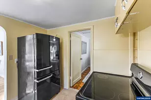 1605 Cottage St NE, Salem, OR 97301 - Photo 12