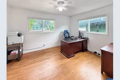 173 Salem Heights Av SE, Salem, OR 97302 - Photo 4