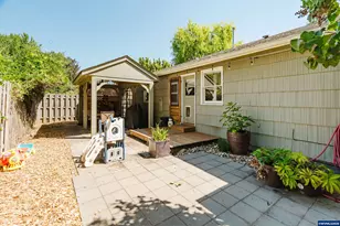 1029 Evergreen NE Av, Salem, OR 97301 - Photo 32