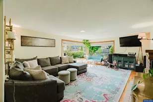 1029 Evergreen NE Av, Salem, OR 97301 - Photo 12