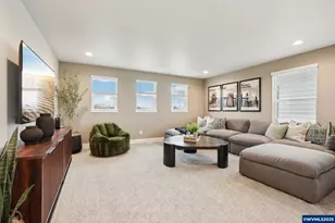 3080 Olympic St, Woodburn, OR 97071 - Photo 6