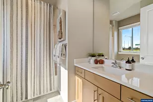 3076 Olympic St, Woodburn, OR 97071 - Photo 24