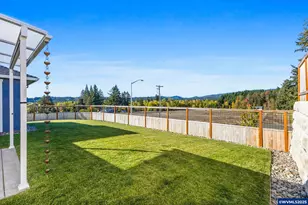 625 NW Crater Lk Dr, Dallas, OR 97338 - Photo 30