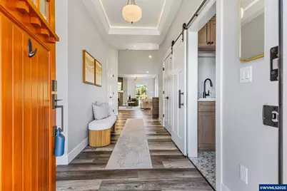 625 NW Crater Lake Dr, Dallas, OR 97338 - Photo 4