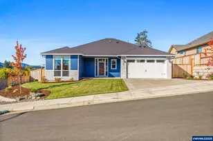 625 NW Crater Lk Dr, Dallas, OR 97338 - Photo 2