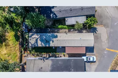 1065 Pacific Hwy #4, Woodburn, OR 97071 - Photo 34